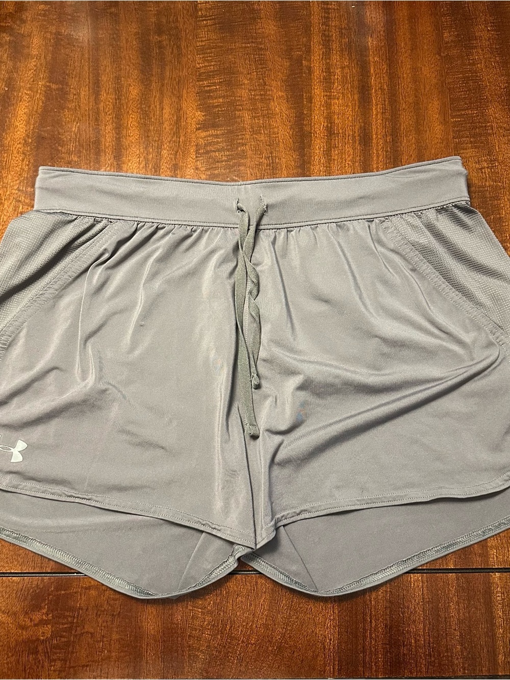 Under Armour Men's Light Gray Athletic Shorts